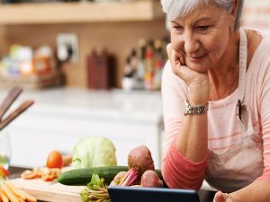 تغذیه مناسب برای رژیم لاغری در سالمندان